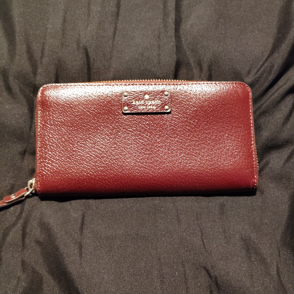 Kate Spade Burgundy Zip Wallet